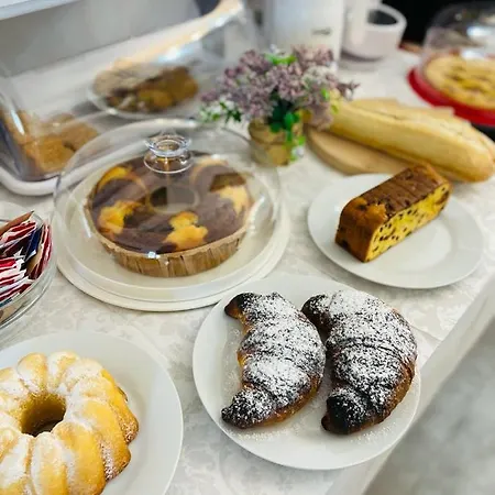 Gasthuis With Pool La Montaldina Piemonte 4*